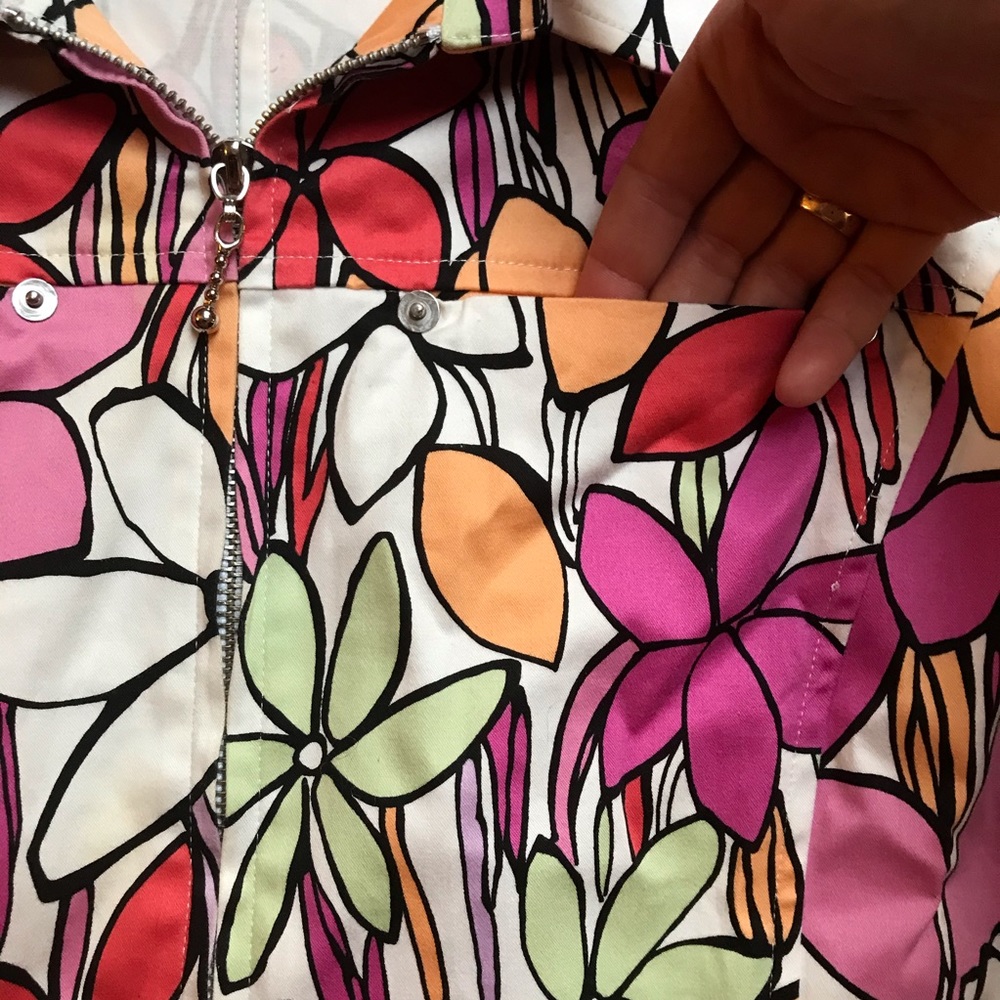 Ann Trinity Floral Zip Up Jacket, EUC, L - Picture 5 of 15